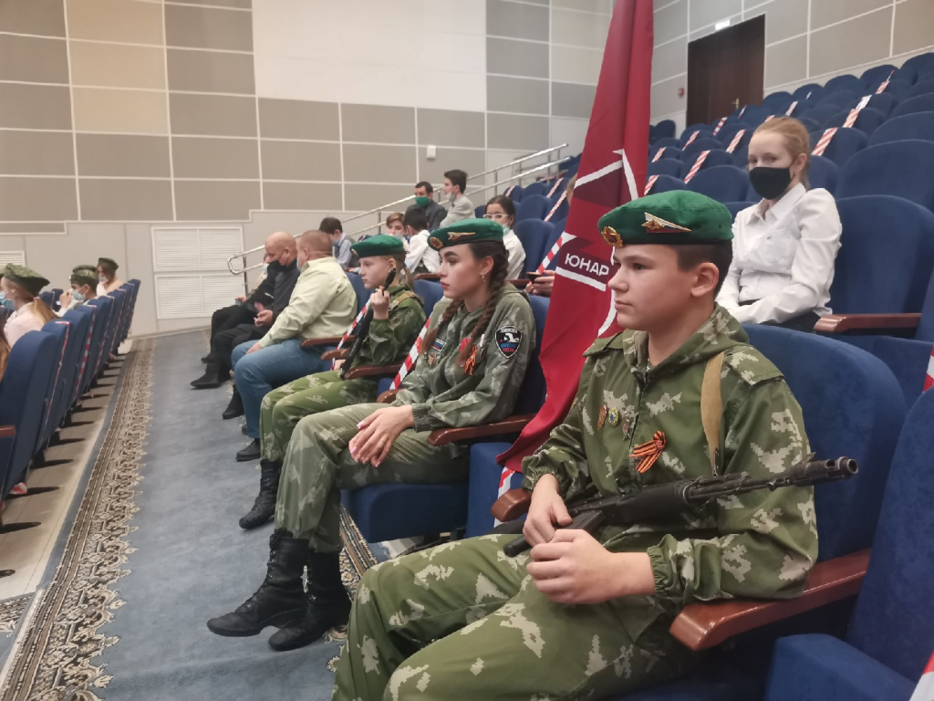 8HqJaISyRqc.jpg